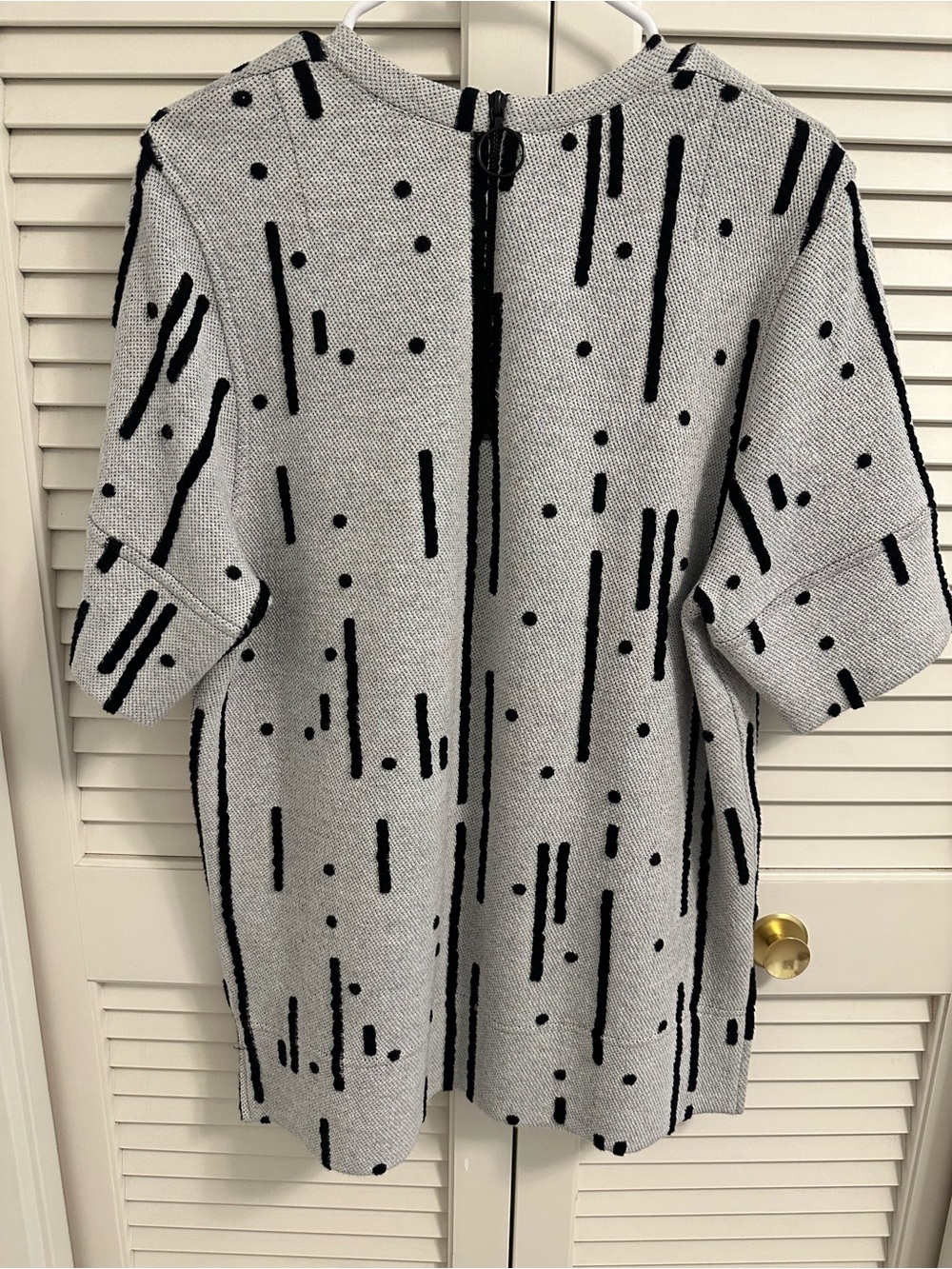 Akris Punto Gray Knit Top with Black Raised Dot & Line Detail - Picture 2 of 5